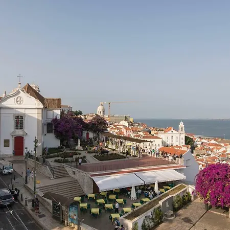Alfama Terrace W/ Tagus River Views Lisbon