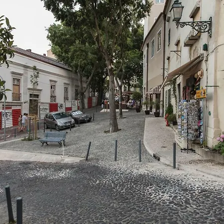Alfama Terrace W/ Tagus River Views 아파트 리스본