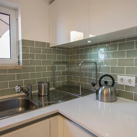 아파트 Alfama Terrace W/ Tagus River Views *