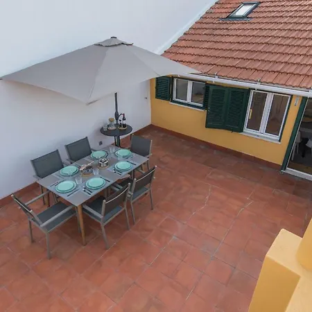 Alfama Terrace W/ Tagus River Views *
